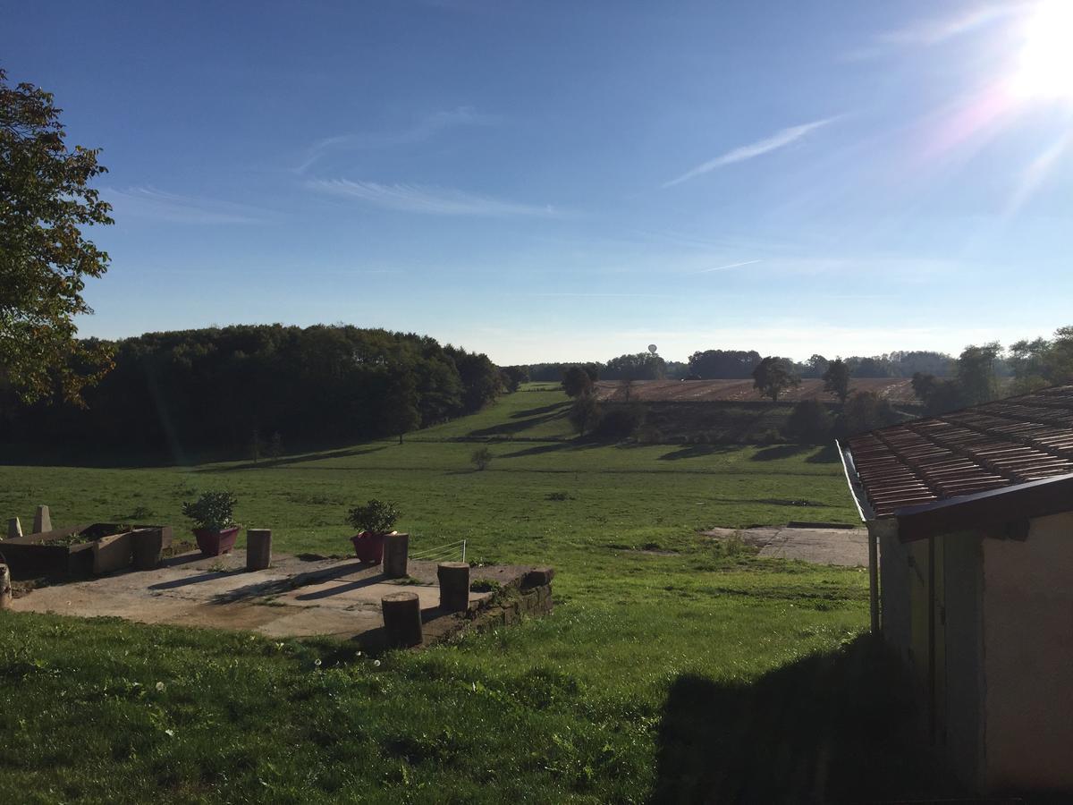 Bed and Breakfast La Ferme Du Bonheur Arbigny Exterior foto