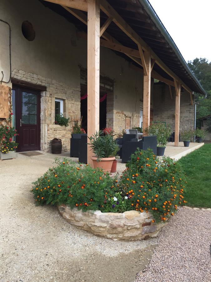 Bed and Breakfast La Ferme Du Bonheur Arbigny Exterior foto